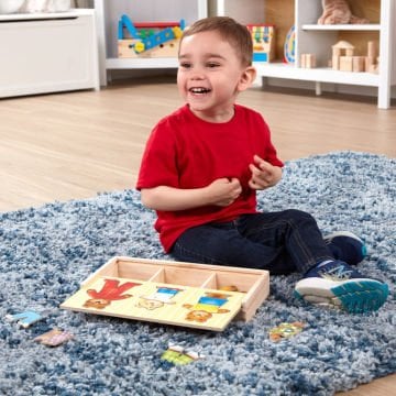 Melissa&Doug Ahşap Ayıcık Ailesi Değiş Tokuş Giydirme Yapbozu 45 parça