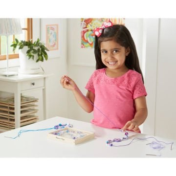 Melissa&Doug Ahşap Boncuk Dizme Parıldayan Çiçekler