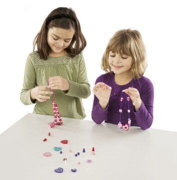 Melissa&Doug Ahşap Boncuk Dizme Tatlı Kalpler